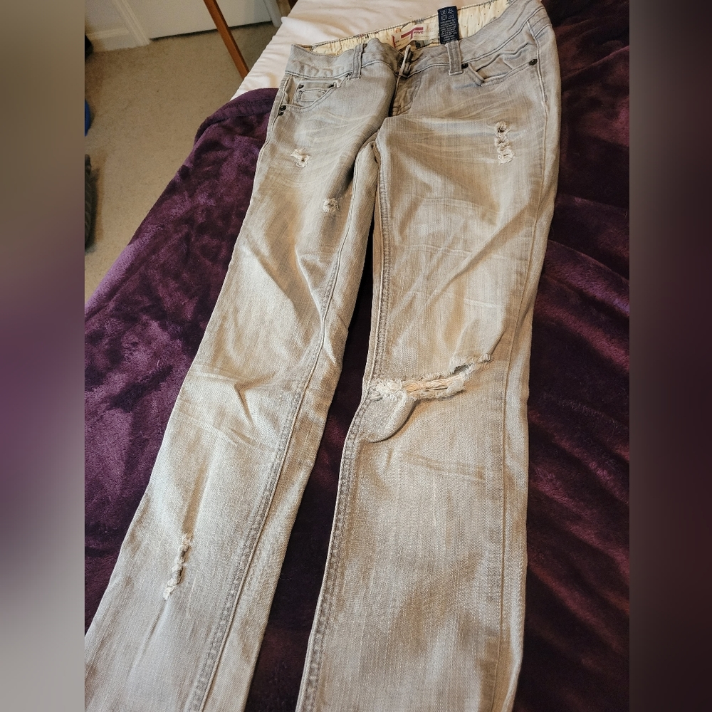 Gray Skinny jeans